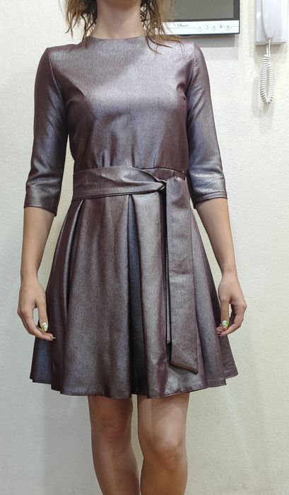 Продам новое платье