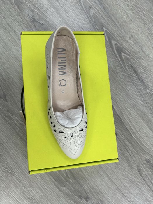 Туфли кожанные , новые .Размер 37 , маломерят