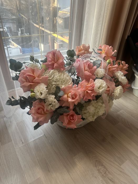 Продам букет в корзине