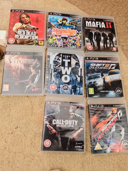 Playstation 3 са игри към него