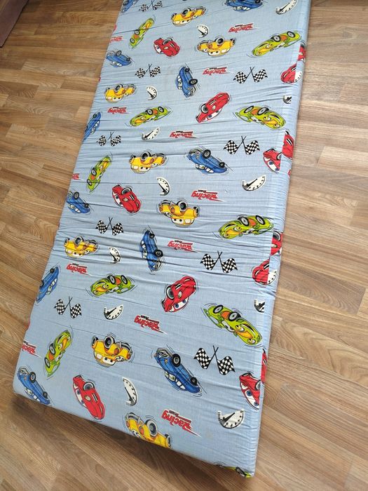 Двухярусный кровать