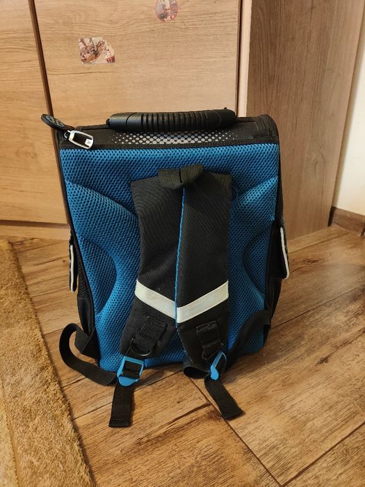 Продам рюкзак, ранец школьный