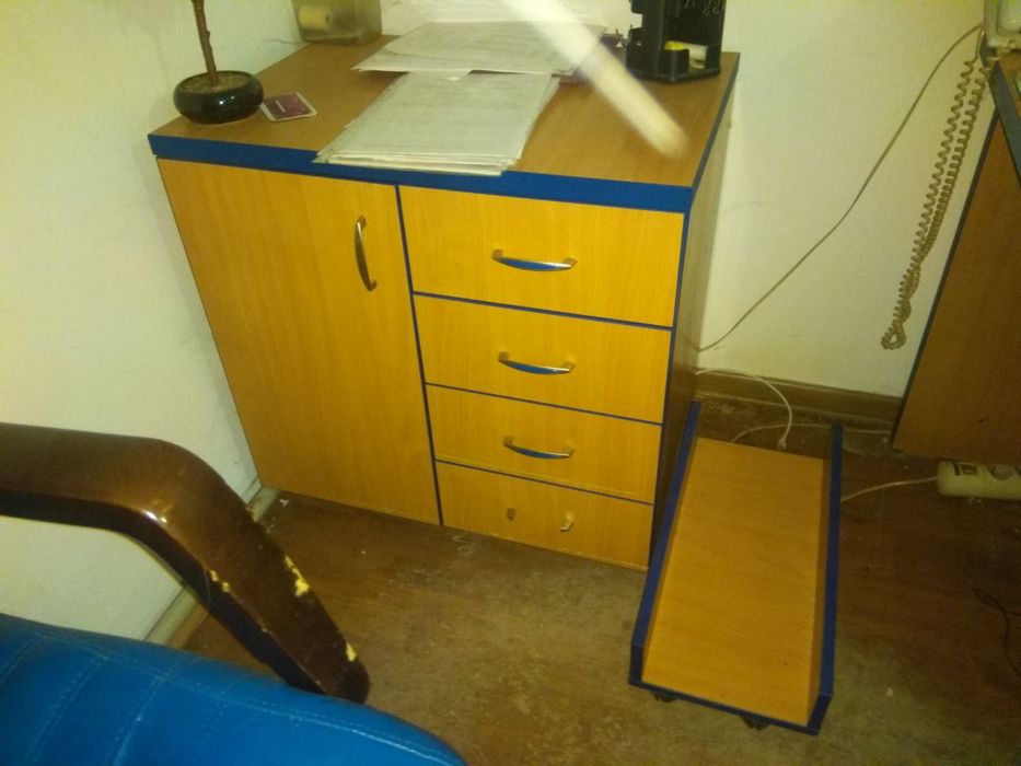 Комплект офисной мебели