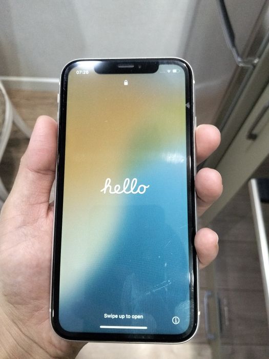 IPhone xr телефон