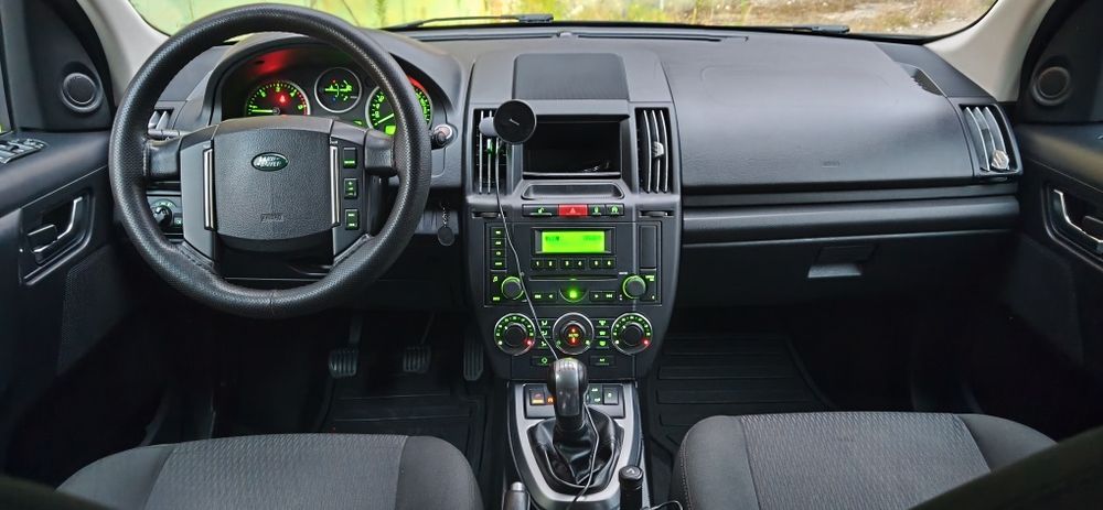 Vând Land Rover Freelander 2 - 2.2 TD4 4x4 / 150 CP / Culoare Gri Mat / Impecabil