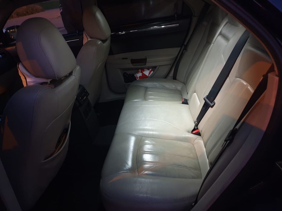 Chrysler 300C an 2006 motor 3.0