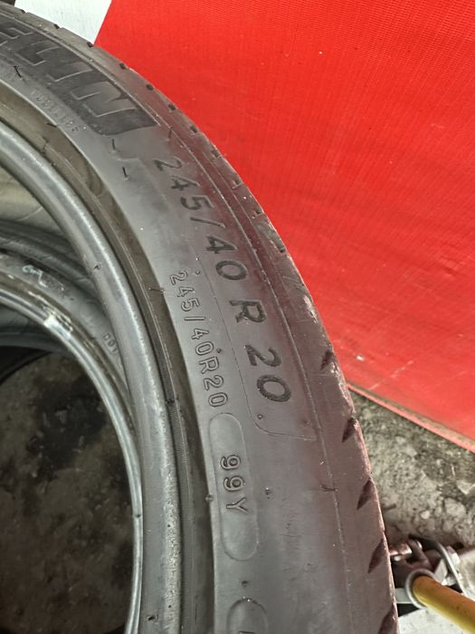 Продам комплект разношироких летних шин