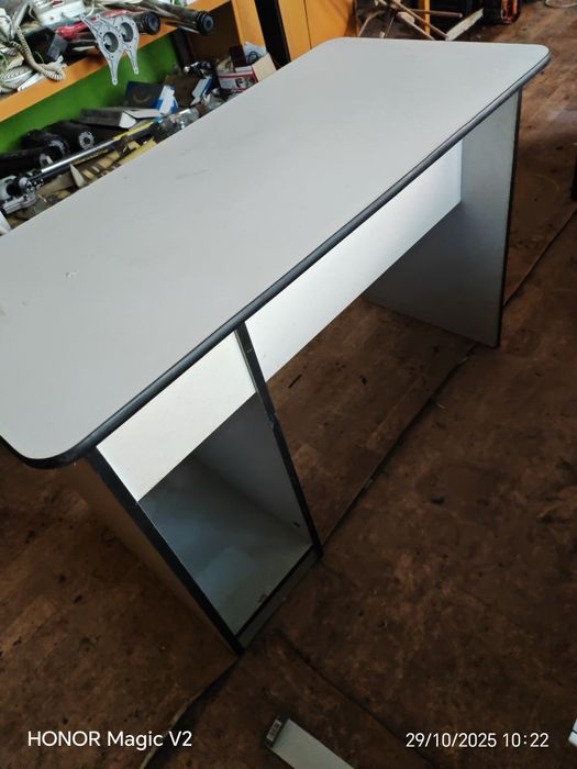 Birouri pentru casă sau firme