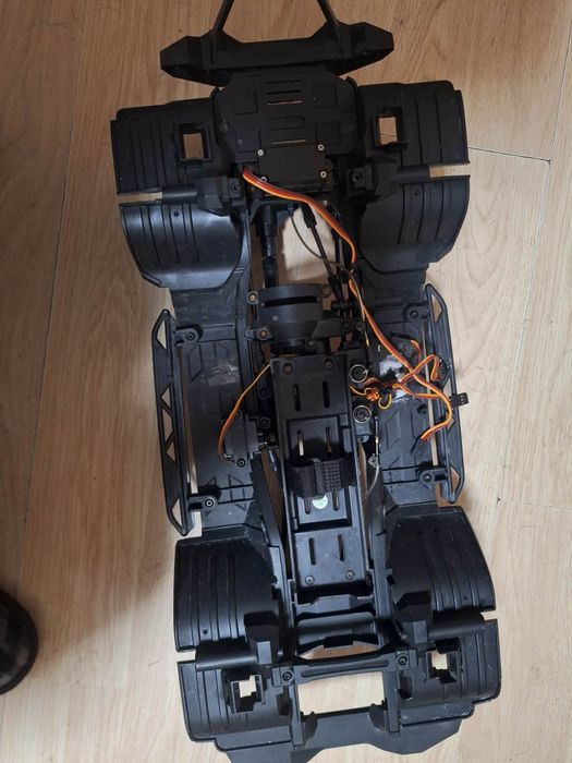 Прадавам два модела