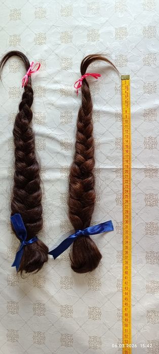Păr natural, nevopsit - 2 codițe împletite