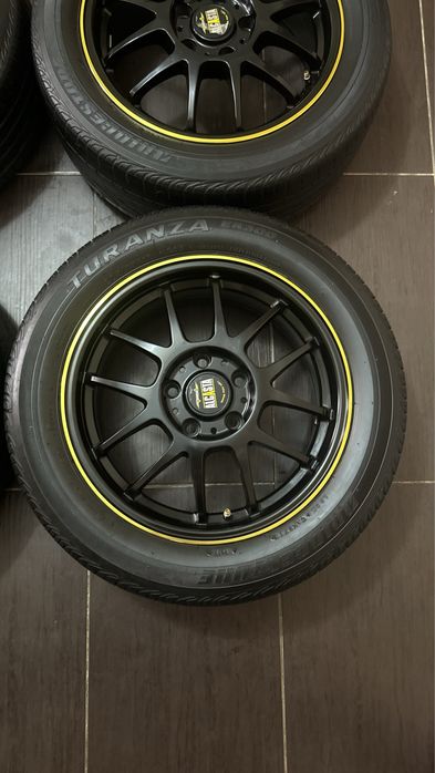 Продам диски с шиной