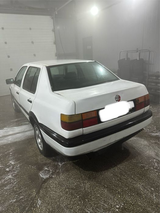 Машина венто 1994 1,8 моно гур