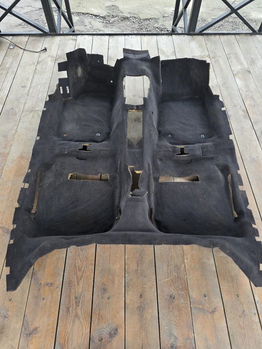 Ковролон Ауди 100 А6 С4 Хорошее состояние.