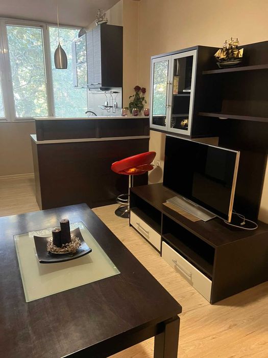 Дава се под наем Двустаен апартамент в Казанлък - 65 кв.м за 255 € - Снимка #3