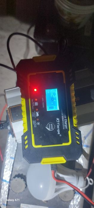 Зарядник акумлятира