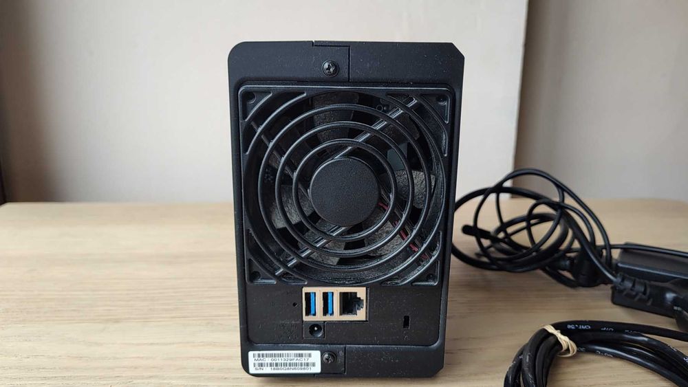 Synology NAS DiskStation DS218 PLAY - 4 ядрен 1.4GHz, 1GB ram