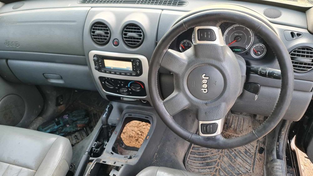 Jeep cheroke на части