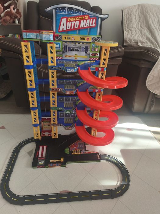 Set de joaca Garaj cu parcare