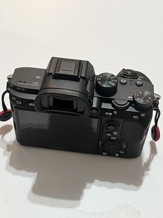 Aparat sony a7 iii ca nou , full frame 1638 de cadre