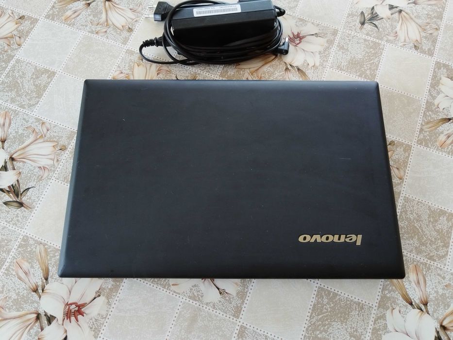 Лаптоп Lenovo IdeaPad N581