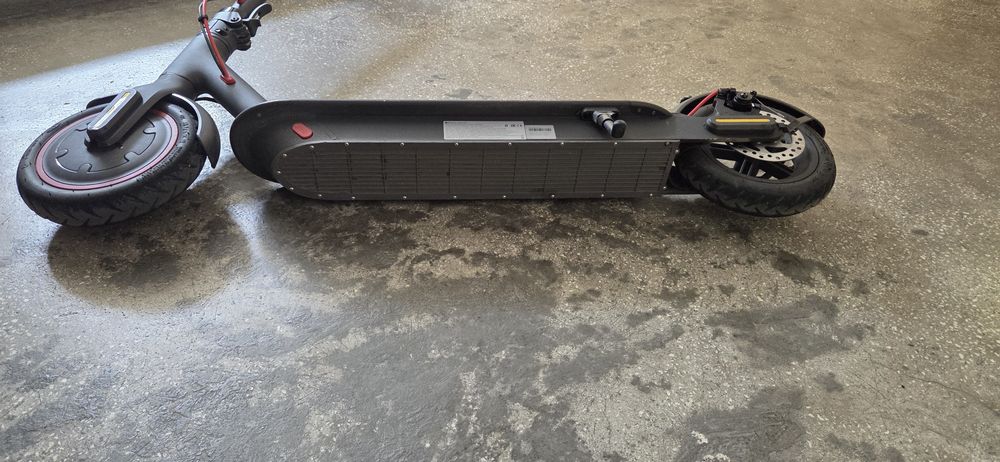 Trotineta electrica Xiaomi Mijia M365 PRO