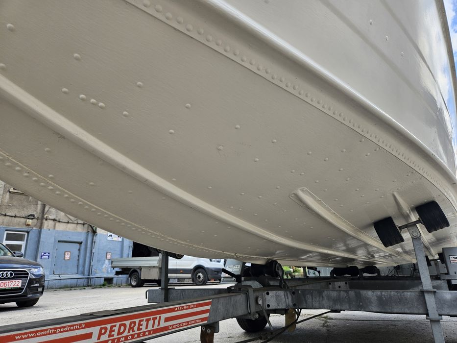 Barca aluminiu Canadian 560