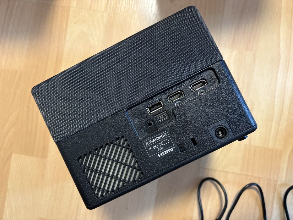 Videoproiector Epson EF-12