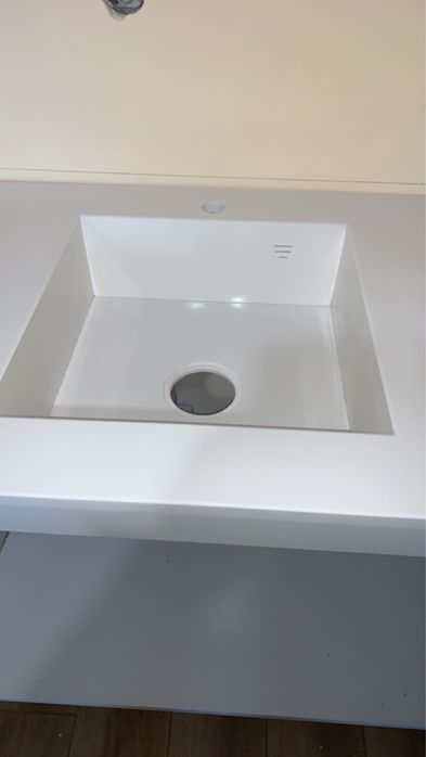 Мивка от технически камък - нова