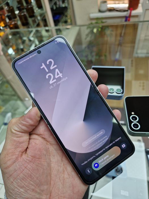 Samsung Flip6 12/256GB