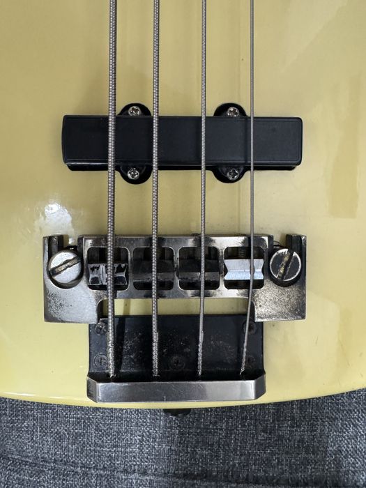 Бас гитара Fernandes, (выпуск 70х-80х) precision bass