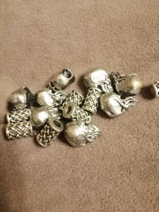 Бусины для украшения темляков.