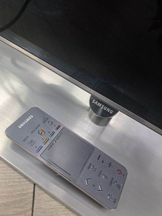 Tv Samsung Full HD , Smart ,camera incorporata
