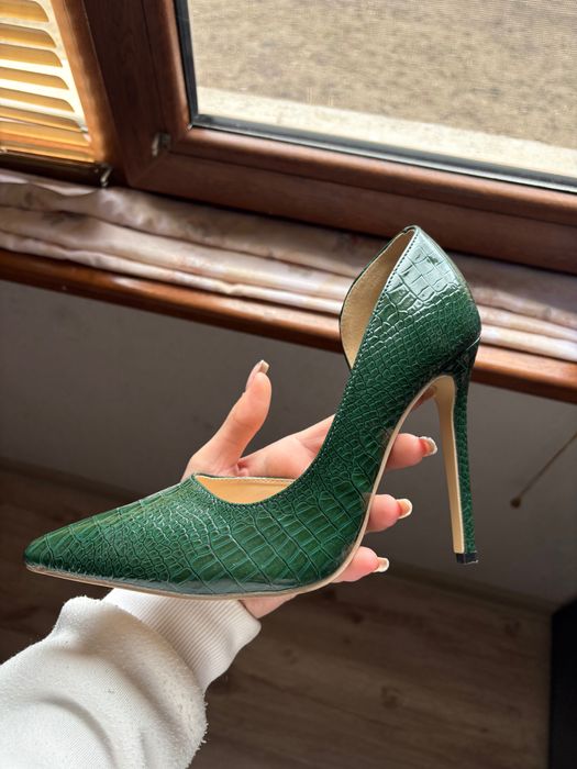 Официални токчета