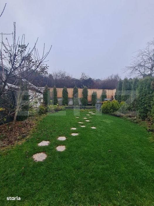 Casa cu 4 camere, instalatie fotovoltaica, acces restrictionat, zona V