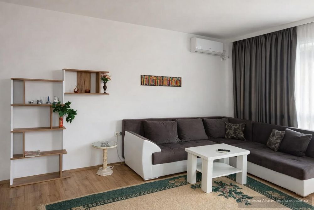 Двустаен апартамент под наем в Център