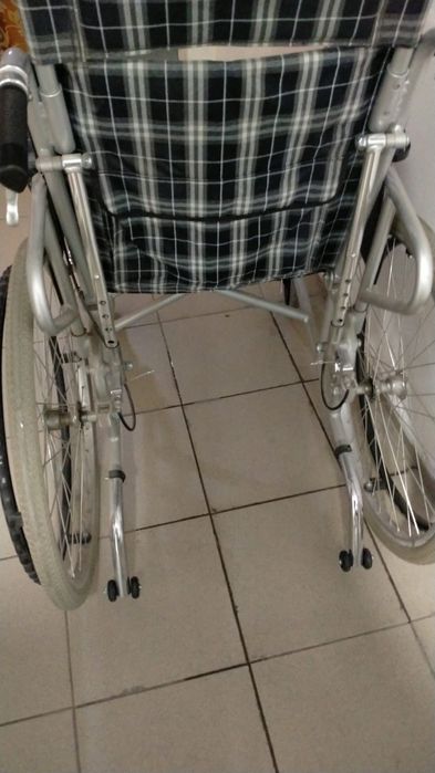 Продаю Инвалидную коляску
