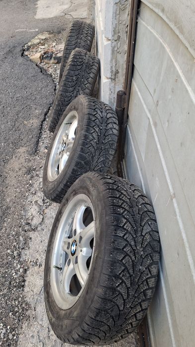 Комплект зимний резины с дисками .