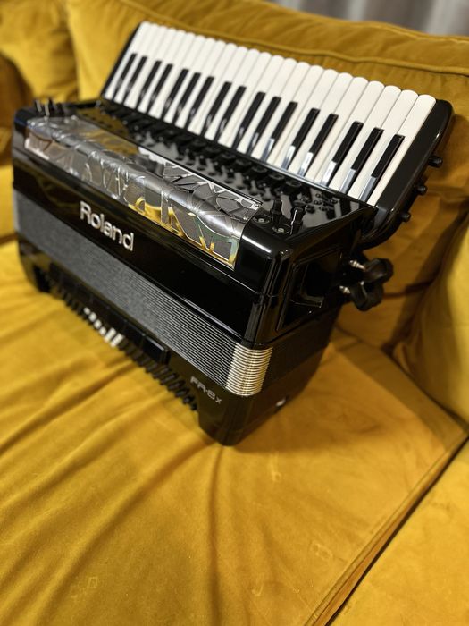 Roland Fr8x Impecabil