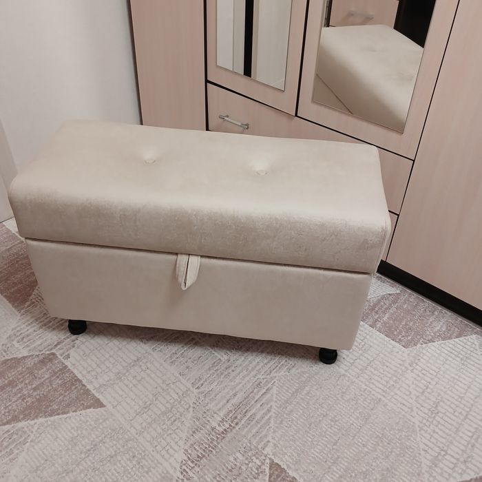 Продам стул в прихожую