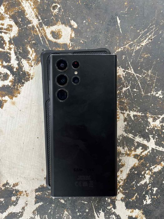 Продвам Samsung galaxy S22 Ultra 256g 12 ram