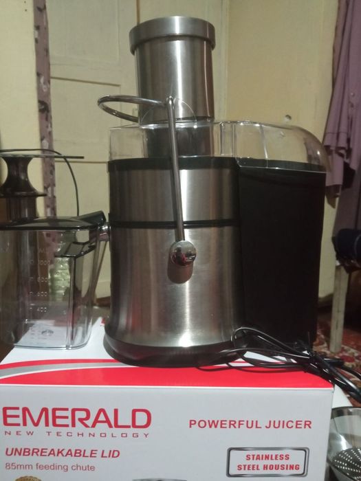 Сок выжималка сотилади янги ишлатилмаган