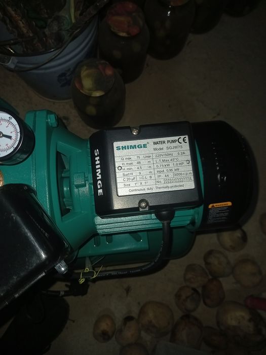 Продам вакуумный насос