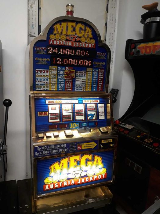 Slot machine de colectie  IGT   Mega