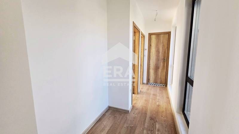 Продава се Тристаен апартамент в Варна, Бриз - 186 кв.м за 1075 €/кв.м - Снимка #4