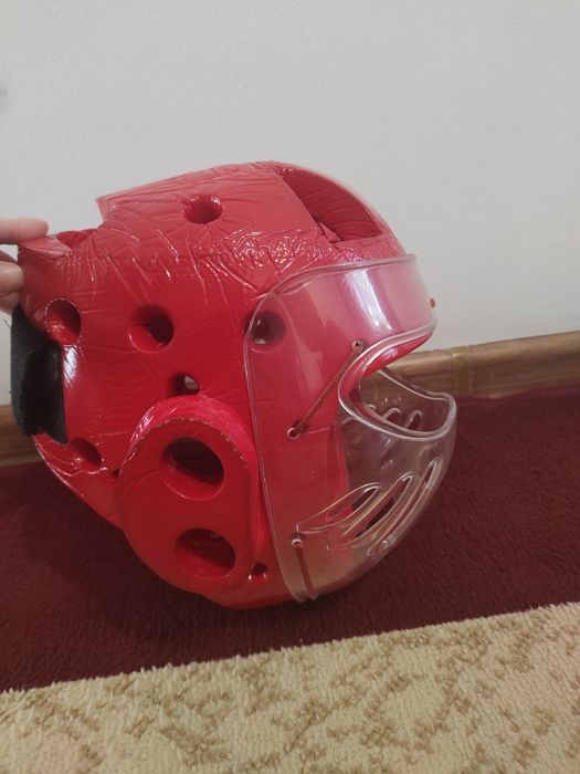 Шлем и перчатки для Карате