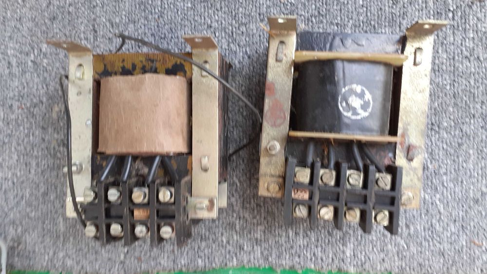 Transformatoare de diferite dimensiuni si tensiuni