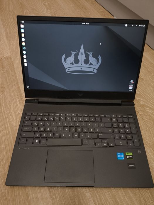 HP Victus 16-R0035NT 7P6L3EA
