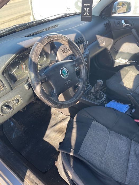 Vând Skoda Octavia 1