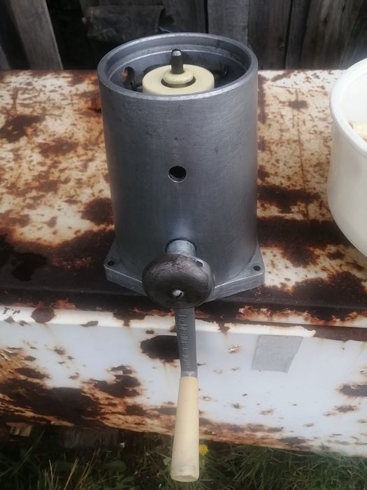 Продам сепаратор механический