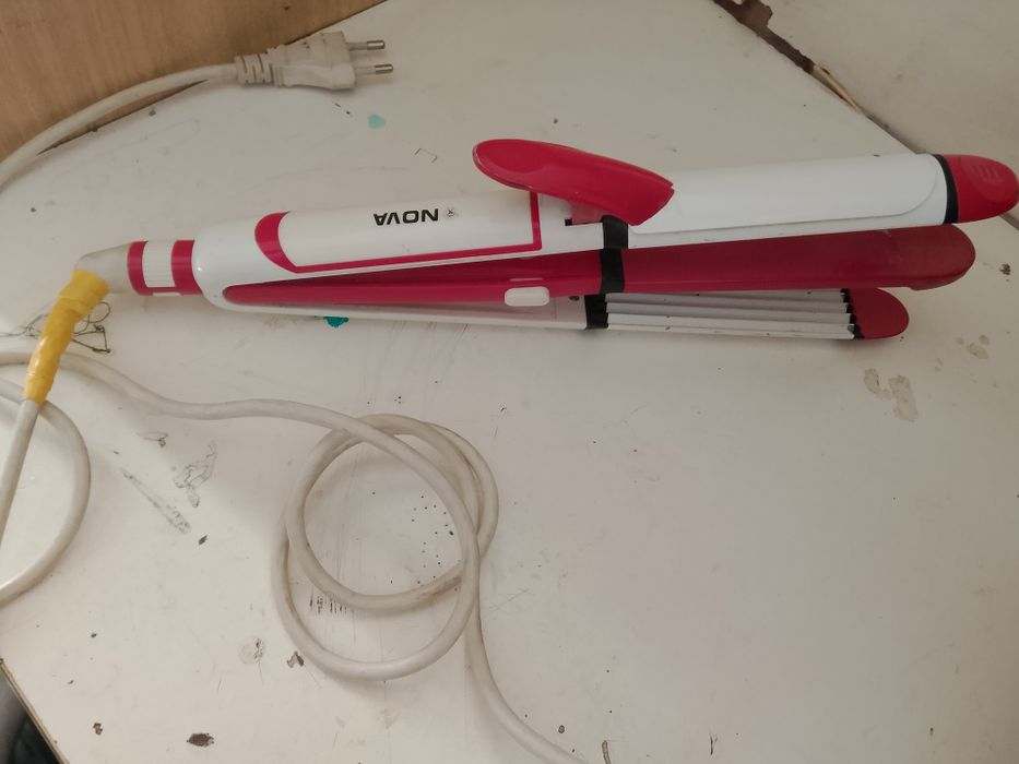УТЮГ для волос.  3  в 1 ФЛОЙКА